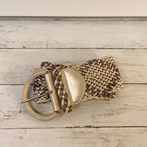 [GUC] White House Black Market Gold Belt